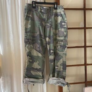 Abercrombie & Fitch Camouflage Cargo Pants